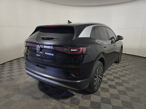 Used 2023 Volkswagen ID.4 Pro S Plus image 3