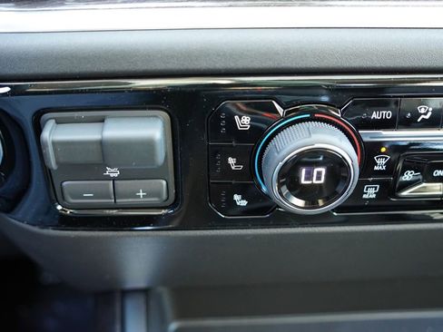 New 2026 Chevrolet Silverado 1500 LTZ w/ LTZ Premium Package image 16