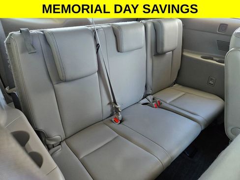 Used 2018 Toyota Highlander XLE FWD image 25