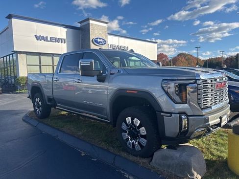 Used 2025 GMC Sierra 2500 Denali w/ Denali Reserve Package image 2