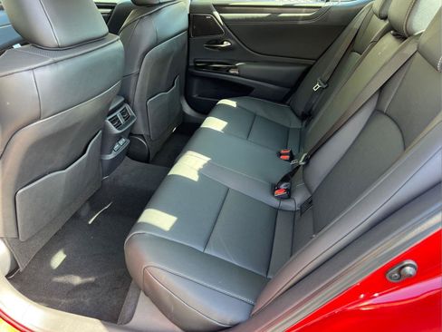 Used 2025 Lexus ES 350 w/ Premium Package FWD image 14