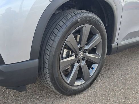 Certified 2025 Honda Pilot Sport image 19