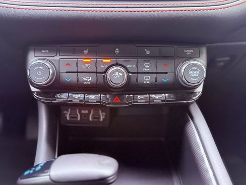 Used 2026 Dodge Durango GT RWD image 14