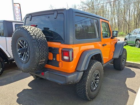 Used 2025 Jeep Wrangler Sport image 5