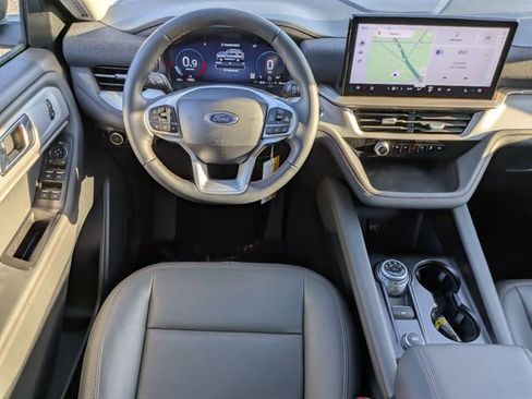 New 2026 Ford Explorer Active w/ Active Comfort Package image 15