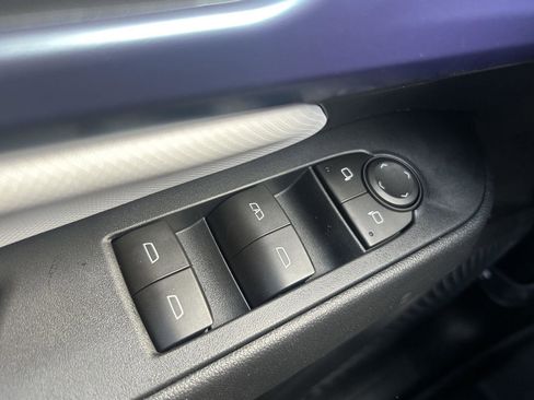New 2026 Chevrolet Equinox EV LT FWD image 12
