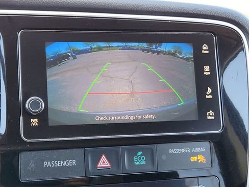 Used 2018 Mitsubishi Outlander SE AWD/4WD image 17