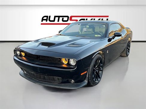 Used 2020 Dodge Challenger R/T Scat Pack image 3