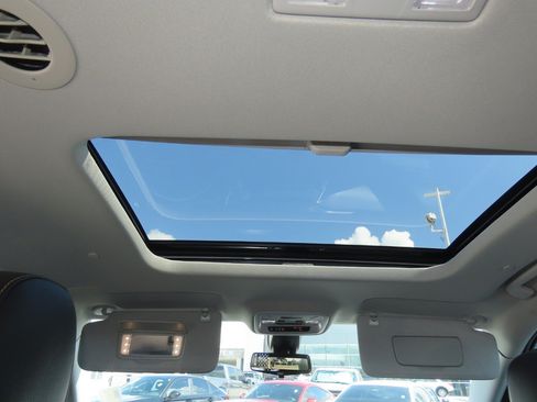 Used 2018 Chevrolet Traverse Premier w/ Redline Edition FWD image 24