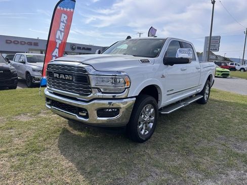 Used 2024 RAM 2500 Limited image 3