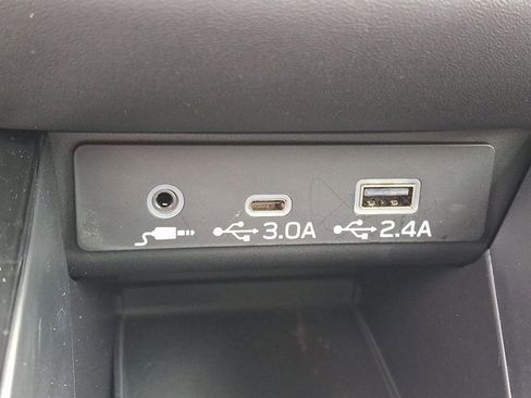 Certified 2025 Subaru Legacy Premium image 24