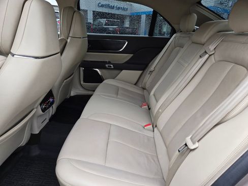 Used 2019 Lincoln Continental Reserve AWD/4WD image 16