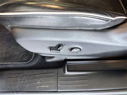 Used 2020 Chrysler Pacifica Limited w/ S Appearance Package image 25