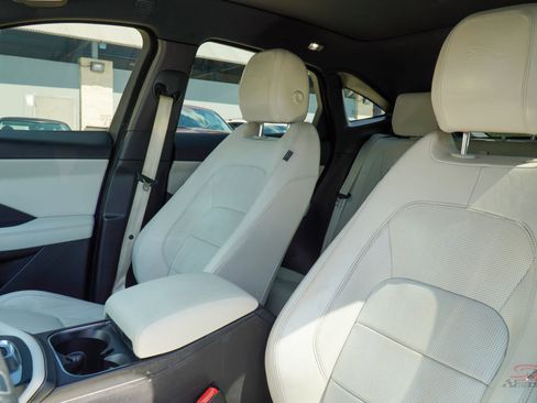 Used 2018 Jaguar E-PACE R-Dynamic HSE image 14