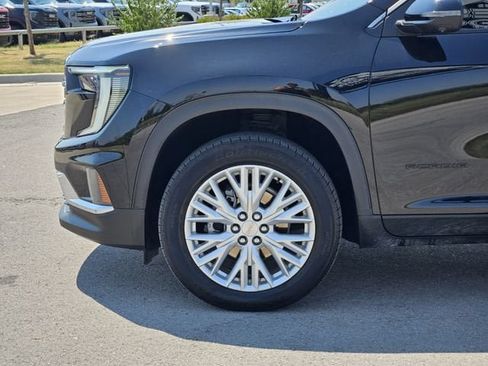 Used 2024 GMC Acadia Elevation w/ Luxury Package FWD image 10
