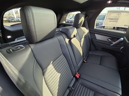 New 2026 Land Rover Discovery Sport Landmark image 18