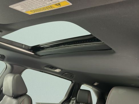 Used 2025 Honda Odyssey Sport-L image 15