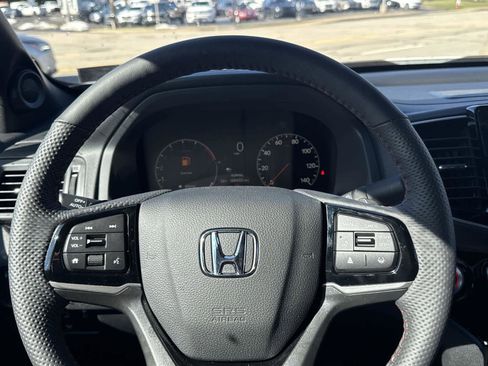 Used 2026 Honda Ridgeline Black Edition image 18