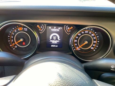 Used 2023 Jeep Wrangler Sport image 16