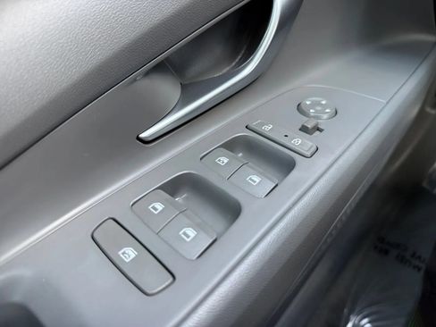 Used 2023 Hyundai Elantra SEL FWD image 39
