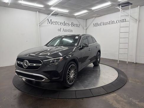 Certified 2026 Mercedes-Benz GLC 300 image 3