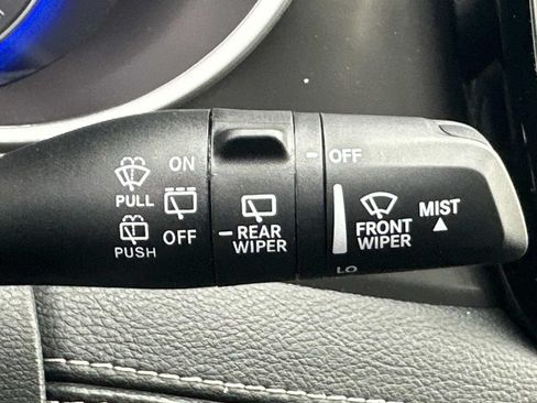 New 2026 Chrysler Pacifica Select FWD image 29