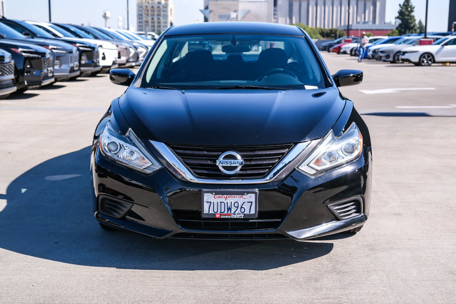 Used 2016 Nissan Altima 2.5 S w/ Power Driver Seat Package FWD image 2
