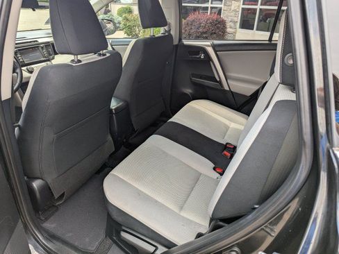 Used 2018 Toyota RAV4 XLE w/ Convenience Package AWD/4WD image 23