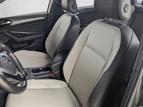 Used 2021 Volkswagen Jetta R-Line FWD image 16