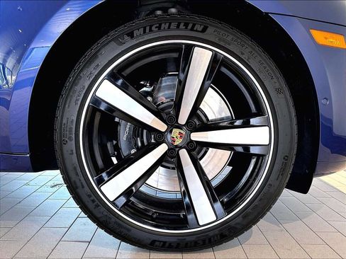 Used 2026 Porsche Macan GTS AWD/4WD image 14
