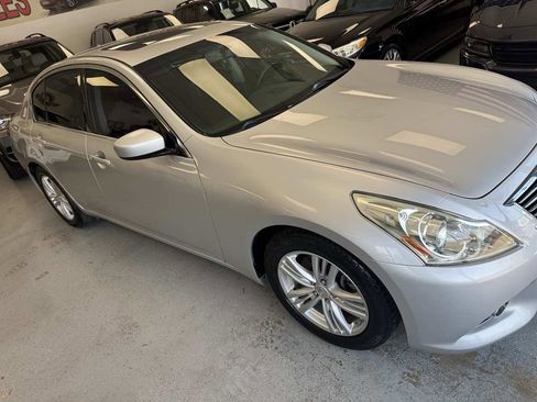 Used 2010 INFINITI G37 Journey w/ Premium Pkg image 5