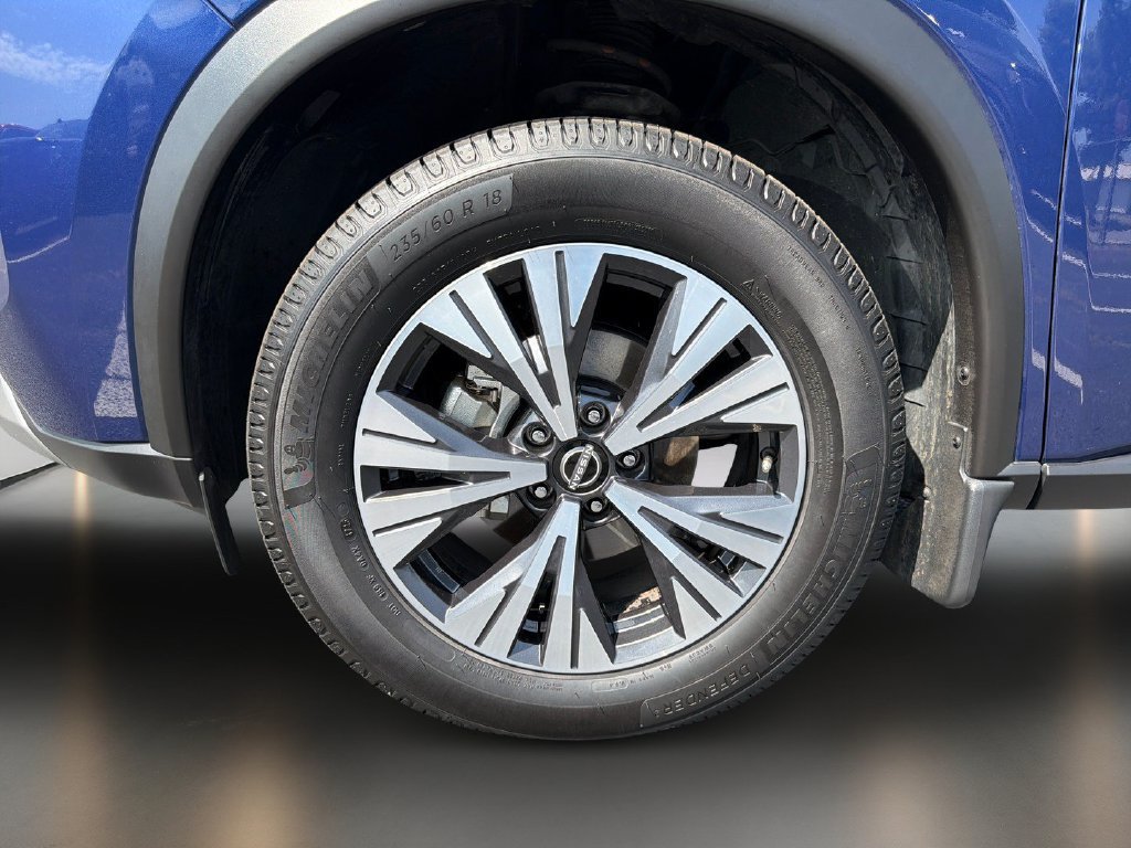 Used 2023 Nissan Rogue SV FWD image 10