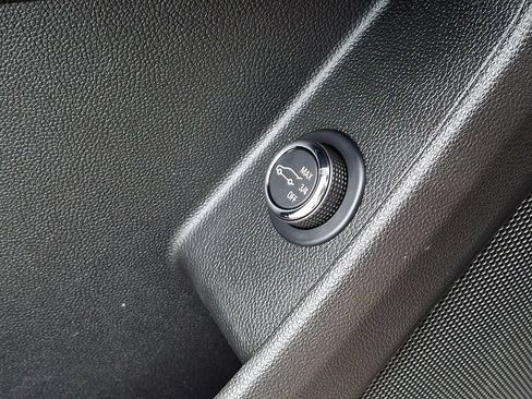 Used 2023 Chevrolet Traverse LT w/ LPO, Floor Liner Package AWD/4WD image 27