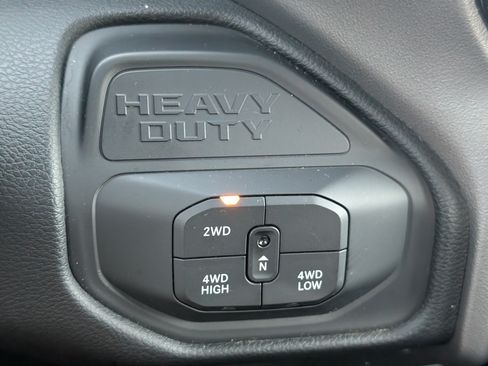Used 2026 RAM 2500 Big Horn AWD/4WD image 20