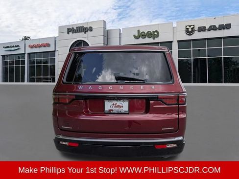 Used 2022 Jeep Wagoneer Series III w/ Premium Group I AWD/4WD image 4