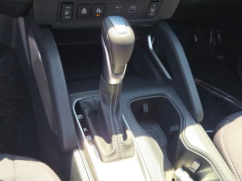 New 2025 Nissan Frontier SV w/ SV Convenience Package image 14