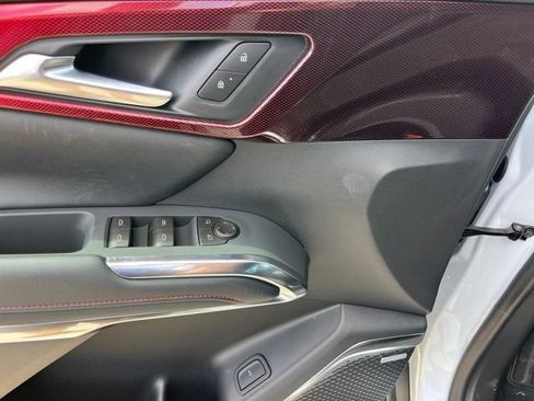 New 2026 Chevrolet Traverse Z71 w/ Enhanced Driving Package AWD/4WD image 17