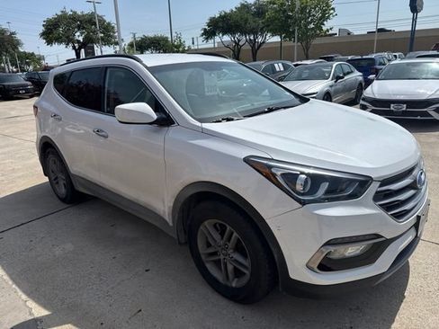 Used 2017 Hyundai Santa Fe Sport FWD image 4