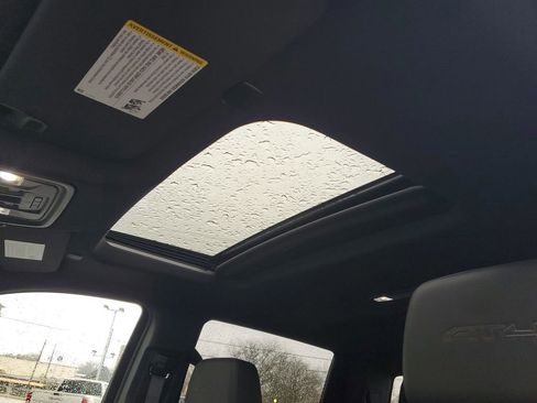 Used 2022 GMC Sierra 1500 AT4 w/ AT4 Premium Package image 20