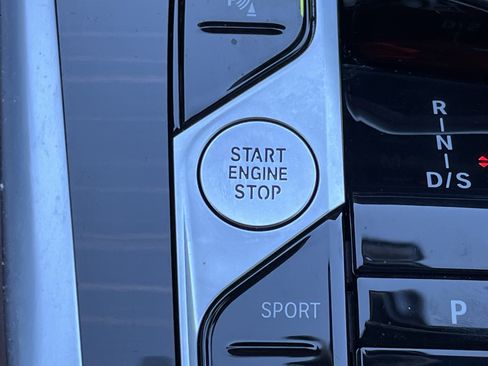 Used 2026 BMW X6 xDrive40i image 11