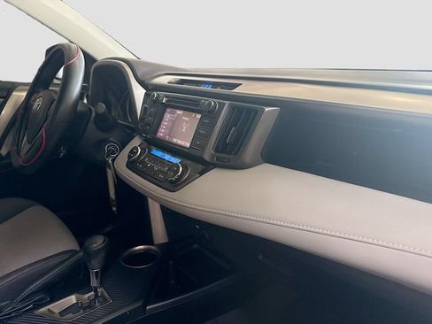 Used 2015 Toyota RAV4 XLE FWD image 28