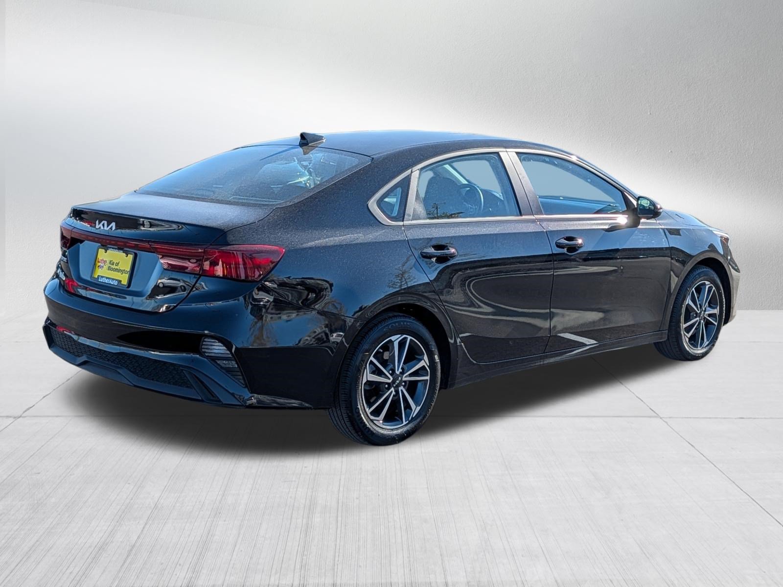 Certified 2024 Kia Forte LXS w/ LXS Technology Package FWD image 7