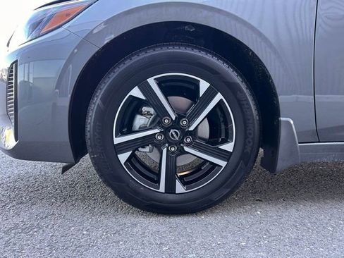 New 2025 Nissan Sentra SV image 9