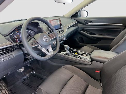 Used 2023 Nissan Altima 2.5 SV AWD/4WD image 11