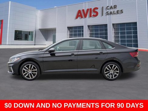 Used 2025 Volkswagen Jetta SE FWD image 10