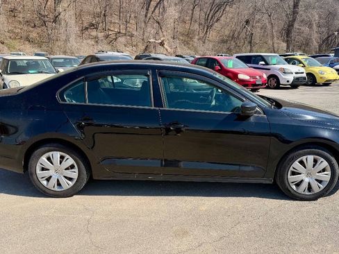 Used 2014 Volkswagen Jetta TDI FWD image 3