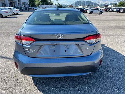 Used 2021 Toyota Corolla LE w/ Carpet Mat Package (TMS) FWD image 6