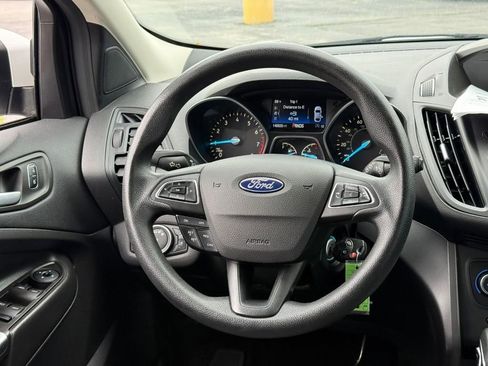 Used 2018 Ford Escape SE FWD image 13