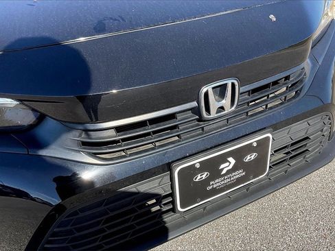 Used 2023 Honda Civic Sport image 8