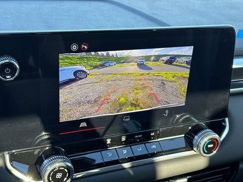 New 2026 GMC Canyon Elevation w/ LPO, Black Badging Package image 14